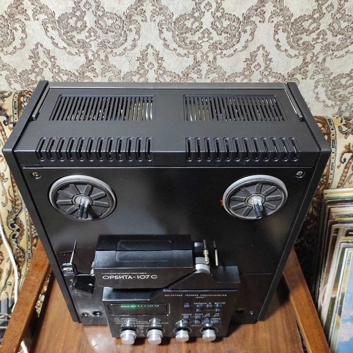 Катушечный магнитофон Орбита 107
