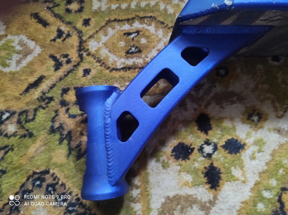 Продаю стоит деку