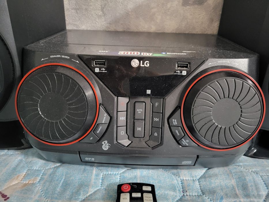 Продам музыкальный центр