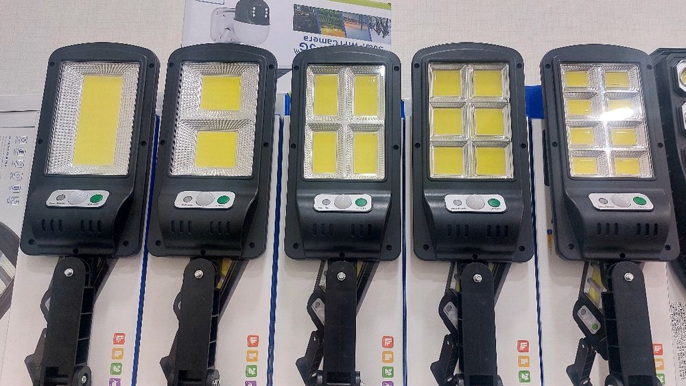 Projektor Quyosh panel