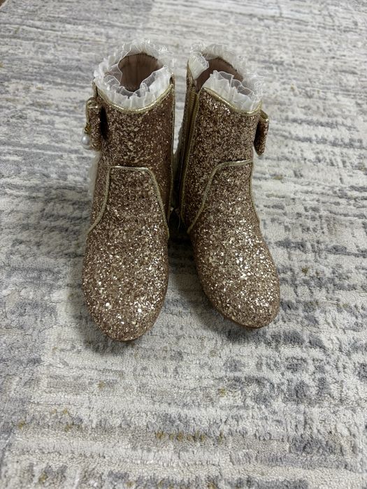 Нарядные сапоги