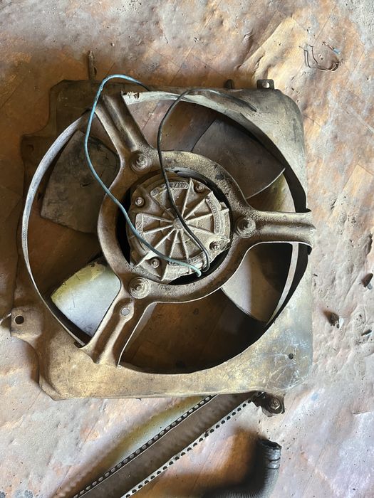 Запчасти на машину Гольф