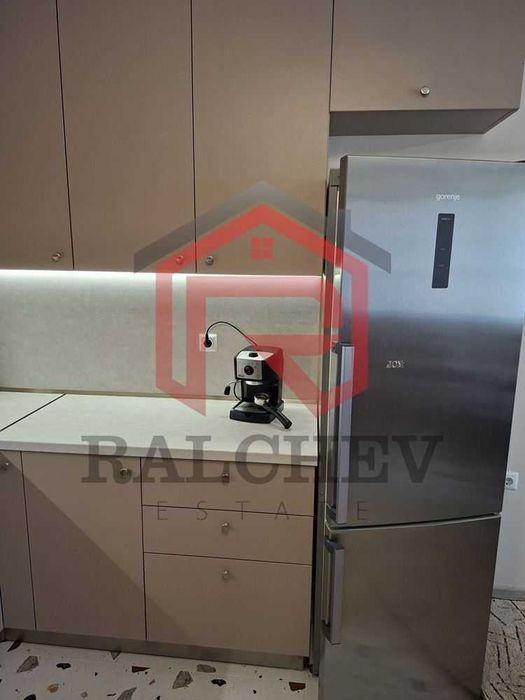 Под наем Възраждане II