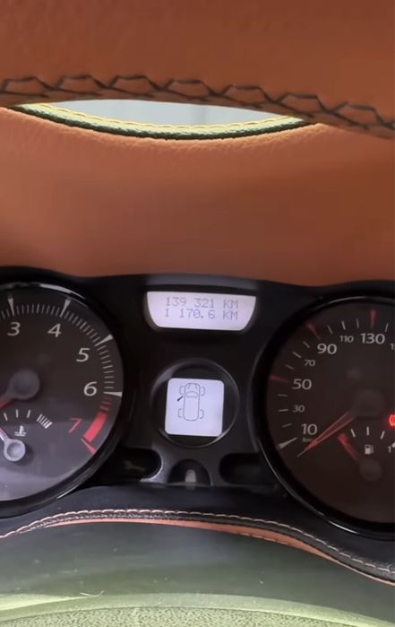 Продается Renault Megane 2 coupe cabrio единственная в Узб