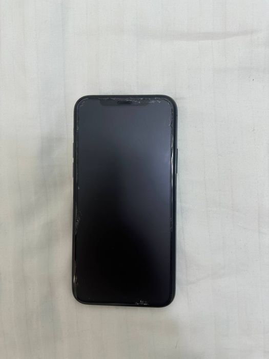 Iphone 11 pro 64 гигабайт