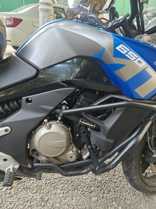 Motocicleta cf Moto 650 mt