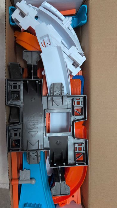 Piste de mașinuțe Hot Wheels