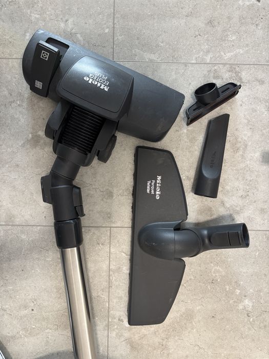 Miele CX1 Parquette PowerLine прахосмукачка