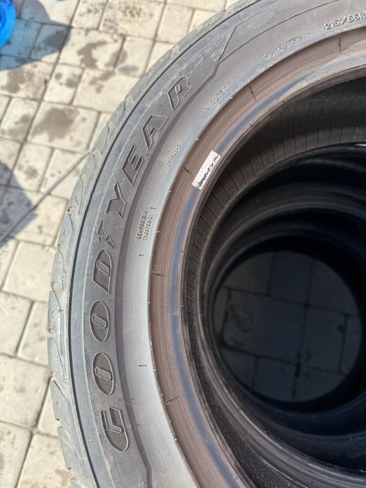 215/55/17 GOODYEAR