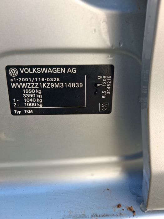 Фоксваген голф комби 1.9 дизел 105 кс. Регистриран годишна винетка