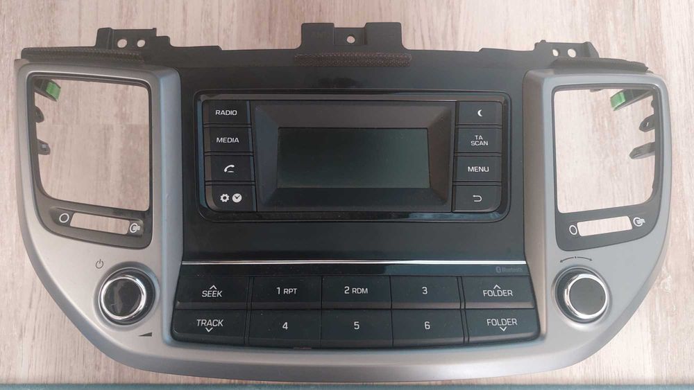 Radio , consola Tucson 2018