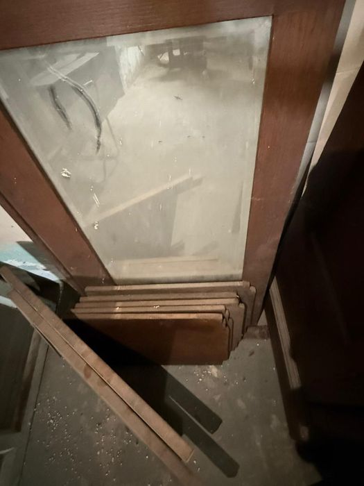 Продам Буфет - антиквариат