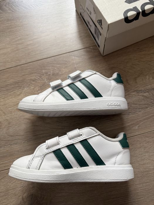 Детски спортни обувки Adidas