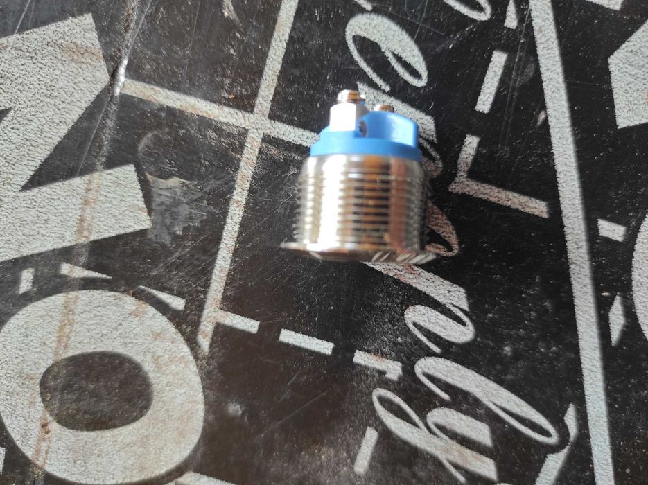 Пуск бутон метален