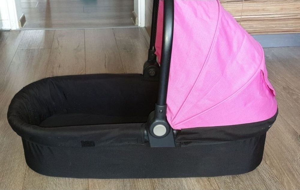 Уникална детска количка RECARO