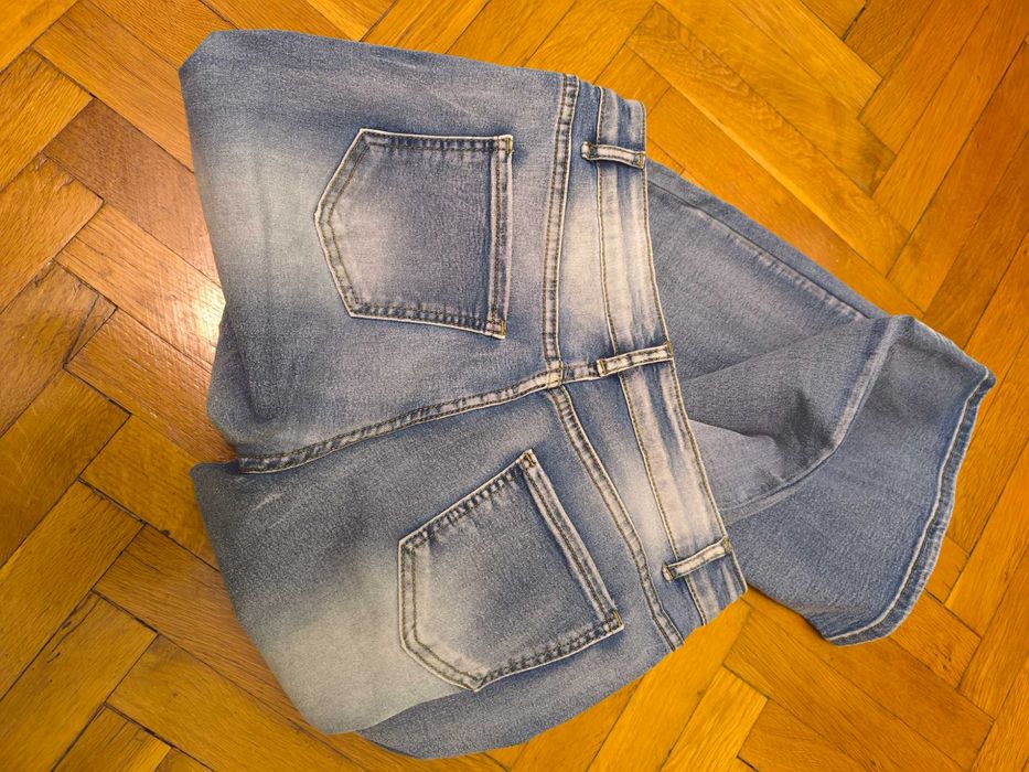 дънки чарлстон светъл деним 30 лева