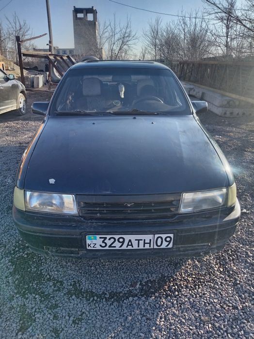 Продам опель вектра а 1.6