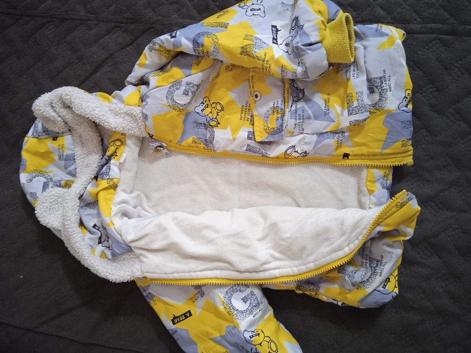 Продам детскую куртку