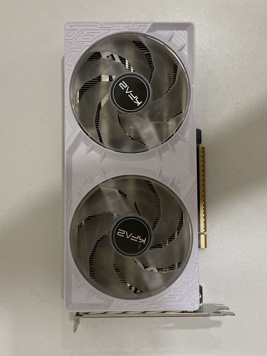 Видеокарта RTX 5050 8Gb