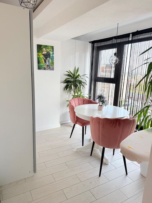 Apartament 3 camere + terasa interioara