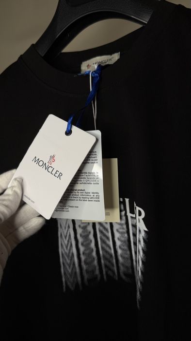 Тениска Moncler - Logo Patch Cotton Graphic T-Shirt