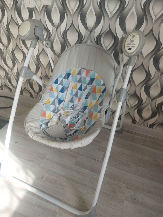 Продоется шезлонг