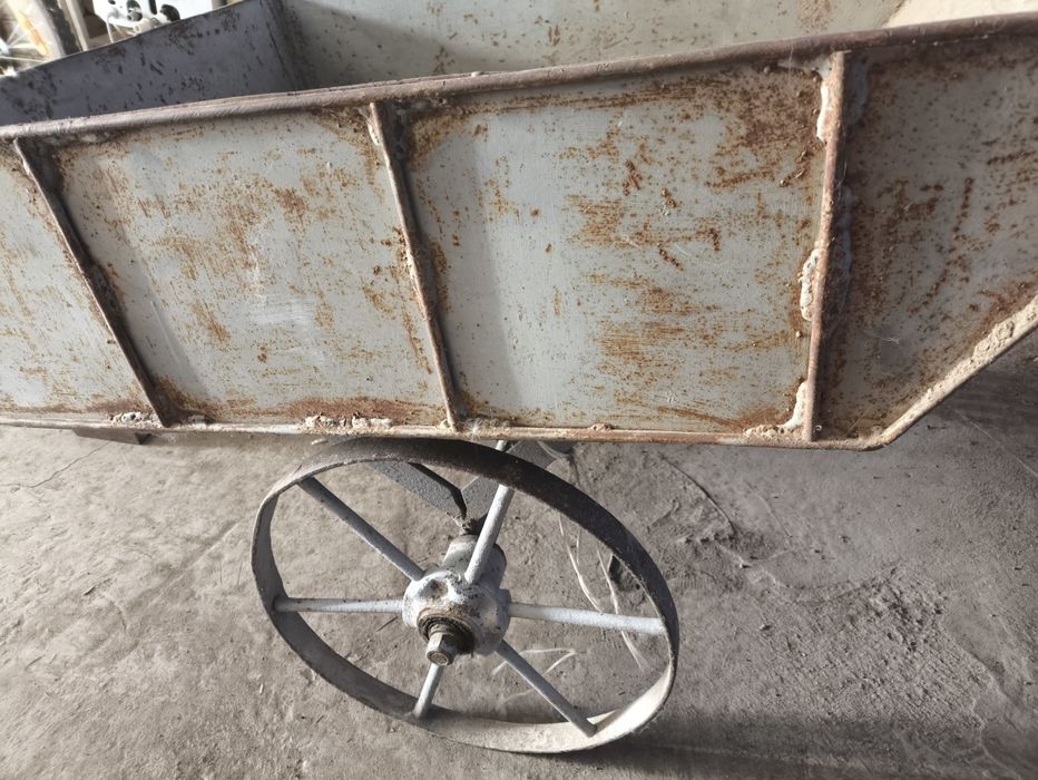 Продам садовую тележку