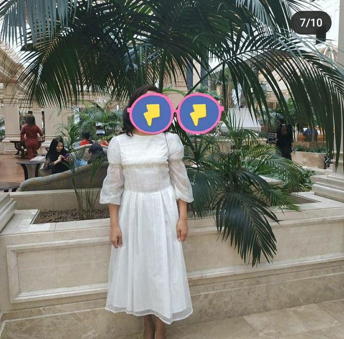 Продам шикарное Платье +подарок