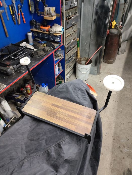 Полка держатель для мото шлемов