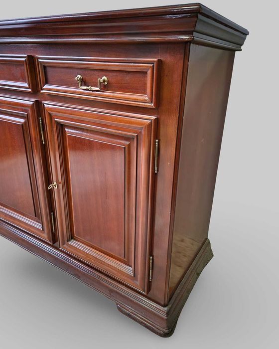 Черешов контрабюфет дресоар три крила