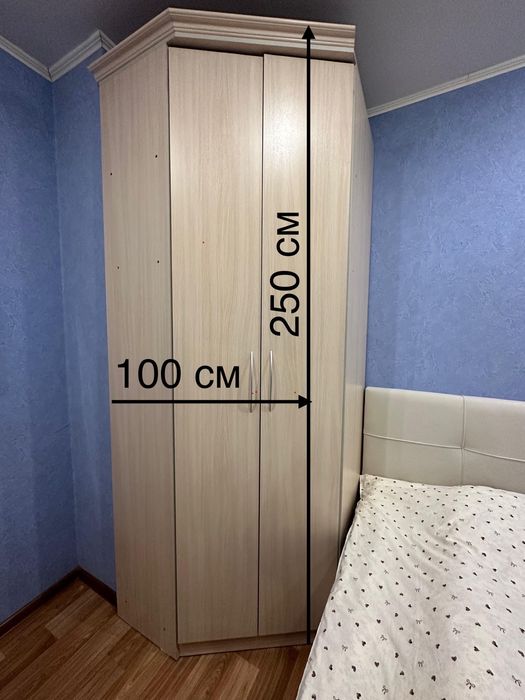 Шкаф в отличном состоянии.
