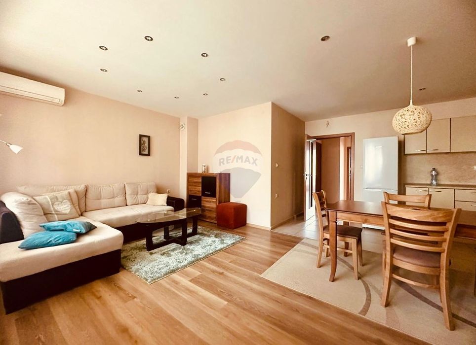 Продава се Тристаен апартамент в Варна, Гранд Мол Варна - 100 кв.м за 2590 €/кв.м - Снимка #6