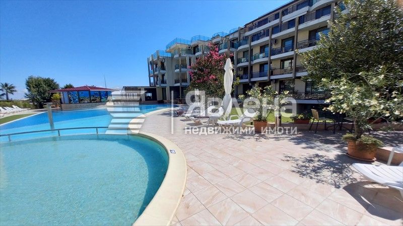 Продава се Тристаен апартамент в Приморско - 120 кв.м за 1083 €/кв.м - Снимка #1