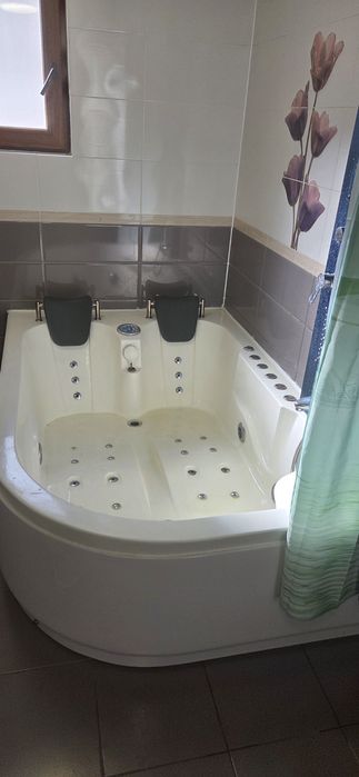 Jacuzzi 2 persoane