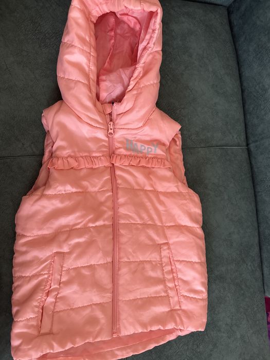 Безрукавка и куртка для девочки