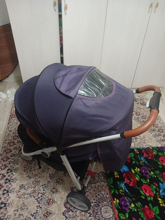 Коляска в хорошем состояний