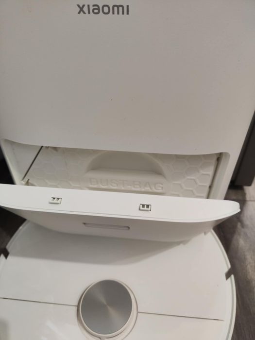 Контейнер за многократна употреба за прахосмукачка робот  3Д принтиран