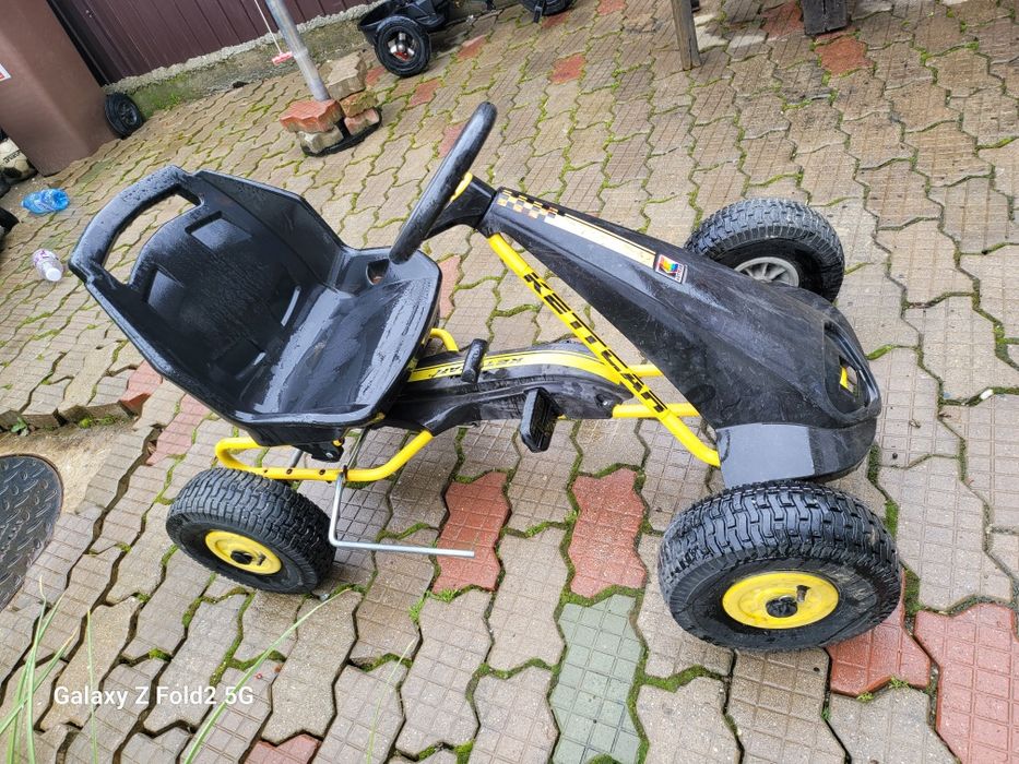 Cart pedalier pentru copii