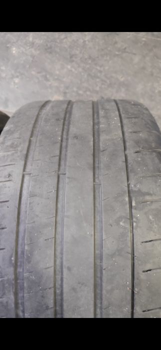 Продам пару шин. 285/30/20