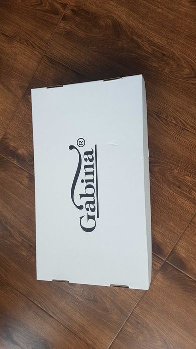 Ботуши черни в червени акценти и цип до долу, размер 37