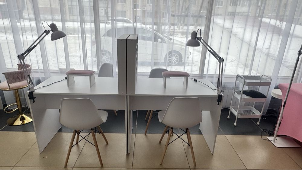 Стол для маникюра!