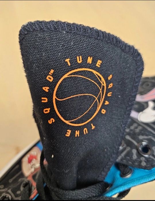 Converse All Star Looney Tunes mărimea 40