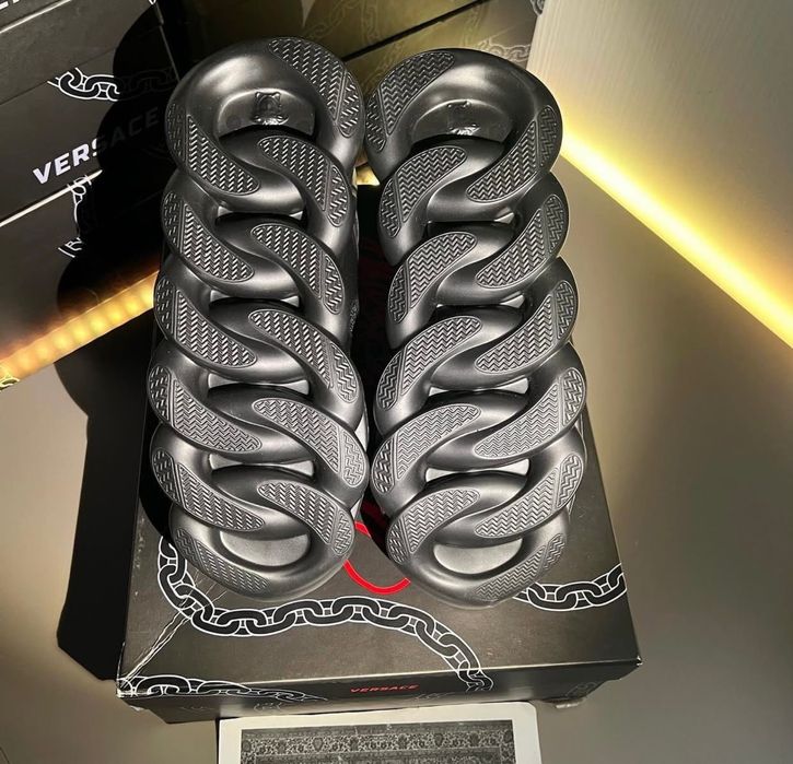 Versace chain reaction triple black