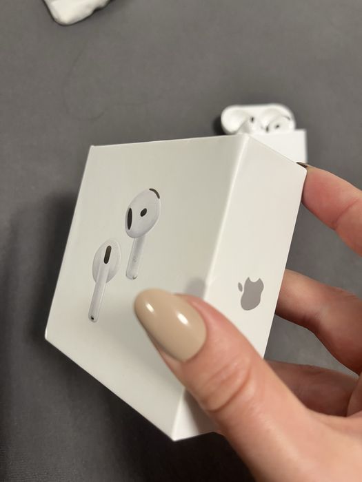 Casti Airpods 4 (2024)