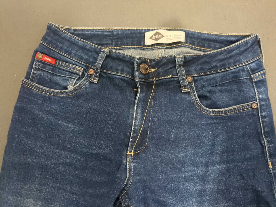 Blugi Lee Cooper, Terry boyfriend, damă