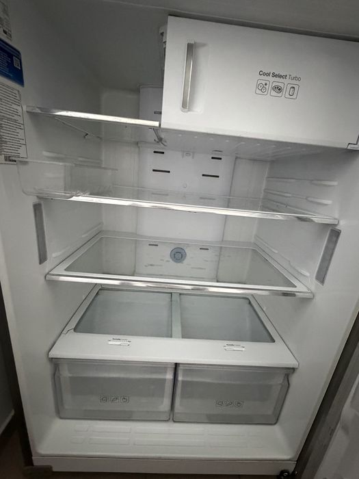 Холодильник Samsung
