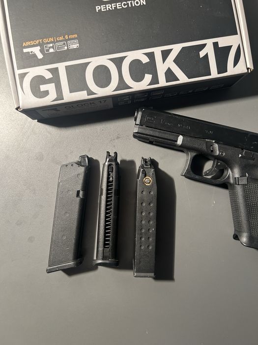 AIRSOFT ЕЪРСОФТ Umarex glock 17 gen 5 green gas + пълнители