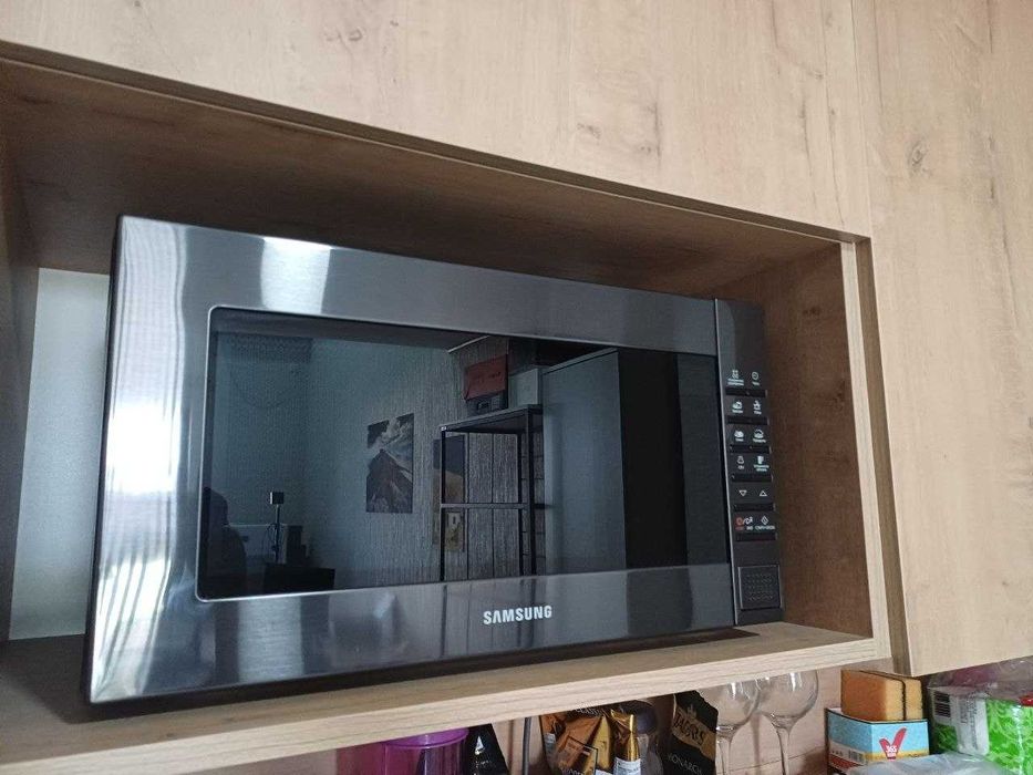 Микроволновая печь Samsung ME88SU