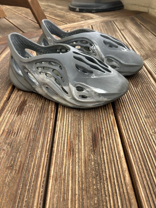 Foam runners grey