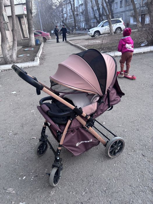 Коляска прогулочная